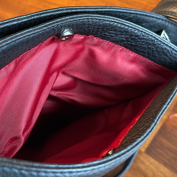 NEVER USED WITH TAGS STONE MOUNTAIN BLACK PEBBLED LEATHER SANTA BELLA HANDBAG - Picture 8 of 11